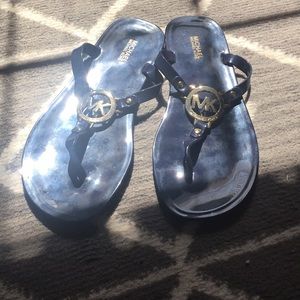 New NWOB Michael Kors Jelly Thong Sandals 8M Navy